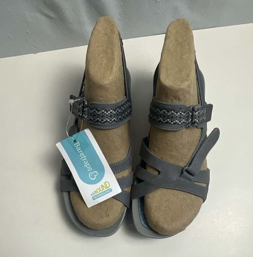 Baretraps Rebound Technology Sandals Gray Size 7.5